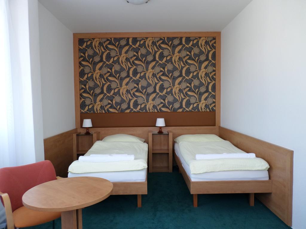 Hotel Steiger クルノフ エクステリア 写真