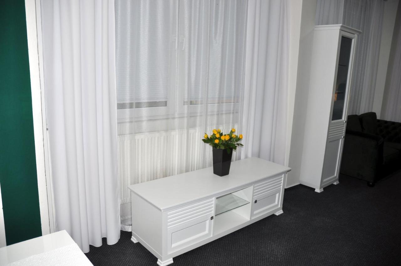 Hotel Steiger クルノフ エクステリア 写真
